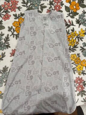 Halo size medium Gray Elephant Print Baby Sleep Sack